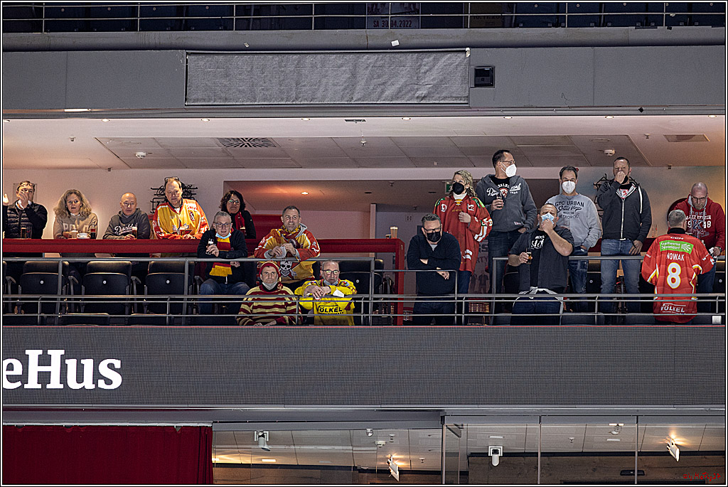 PENNY DEL;  Koelner Haie - Duesseldorfer EG ; Koeln, 16.01.2022